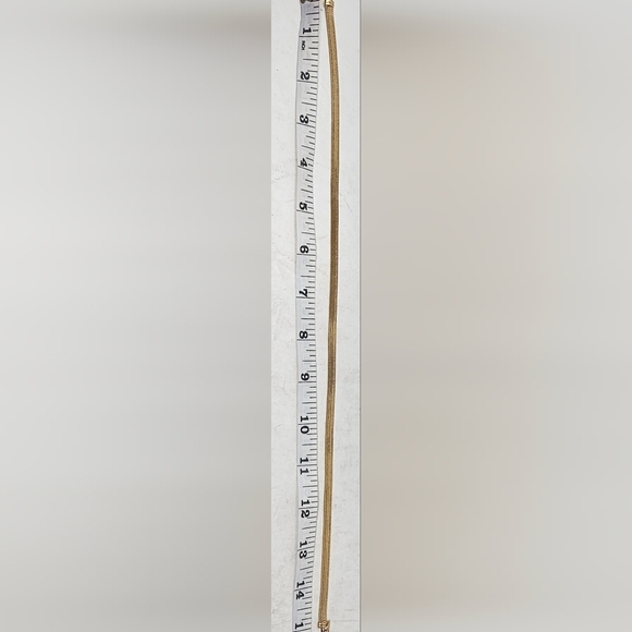 VTG Monet Gold Plated Flat Herringbone 16” Chocker Collar Chain Necklace Signed - Picture 9 of 10